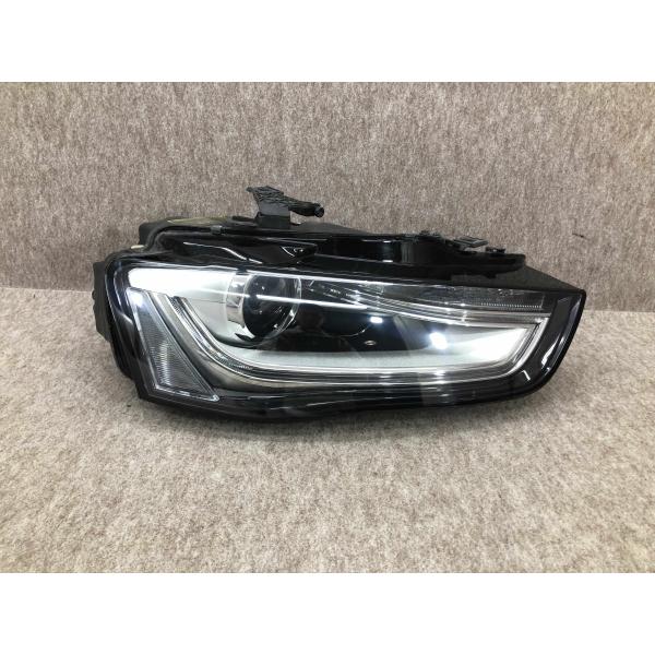 お値下げ⭐︎Audi A4 アウディ　ヘッドライト右 Audi（アウディ） A4 アバント 1.8T 右H (8E B7 8EBFB) 純正 右 HID