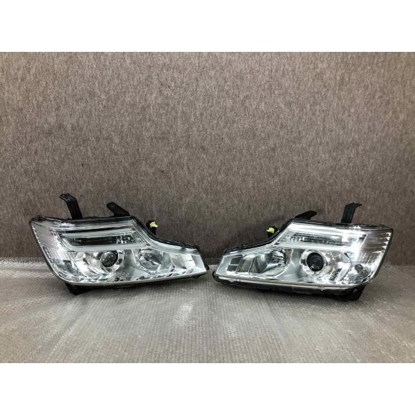 ホンダ ステップワゴン DBA-RK5 純正ヘッドライト ヘッドランプ　左右セット KOITO 100-22013 RK6 Rk1 ヘッドライト　 磨き済み ホンダ ステップワゴン スパーダ RK5 RK6 左右ヘッドライト
