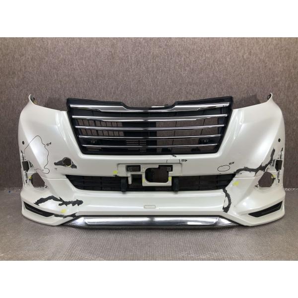 ルーミー　フロントバンパー 09428_1ua25081711