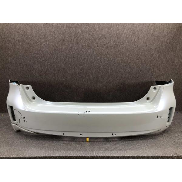 ZVW40W/ZVW41W プリウスα 純正 リアバンパー 52159-47070 スポイラー