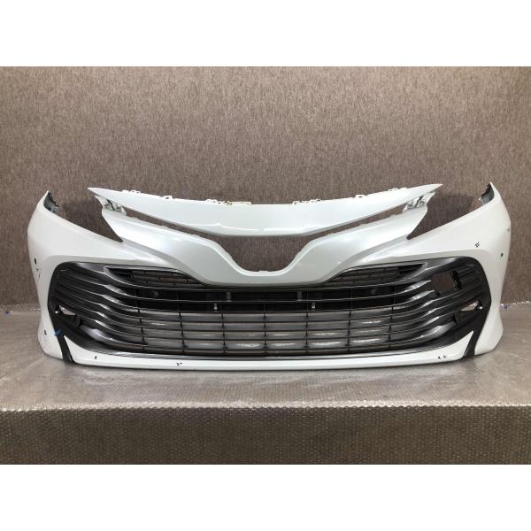 トヨタ カムリ 70系 AXVH70/AXVH75 前期 純正 フロントバンパー 52119