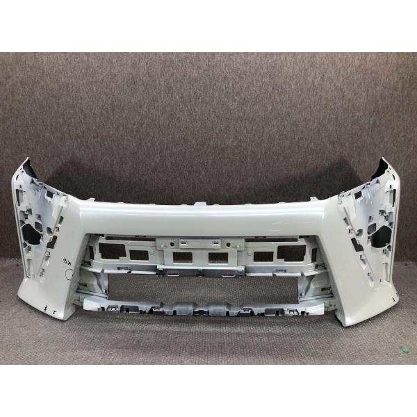 ヴォクシー　ZRR80W フロントバンパー 52119-28L60 (82) ZRR80 ヴォクシー 純正 フロントバンパー 52119-28L60 : 拓海商事
