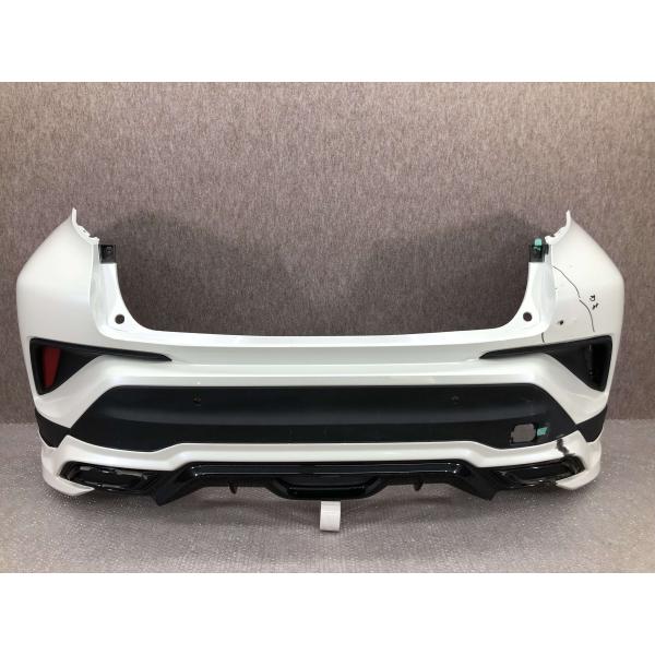 C-HR モデリスタ　トヨタ純正NGX50/ZYX10 運転席側　白 C-HR モデリスタ トヨタ純正NGX50/ZYX10 運転席側 白