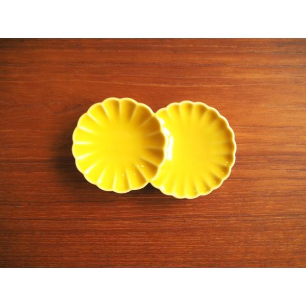 波佐見焼 おしゃれ小皿 菊皿 黄色 イエロー 小分け皿 仕切り皿 豆皿 刺身皿 醤油皿 和食器 重山陶器 の小分け菊皿シリーズ Buyee Buyee Japanese Proxy Service Buy From Japan Bot Online