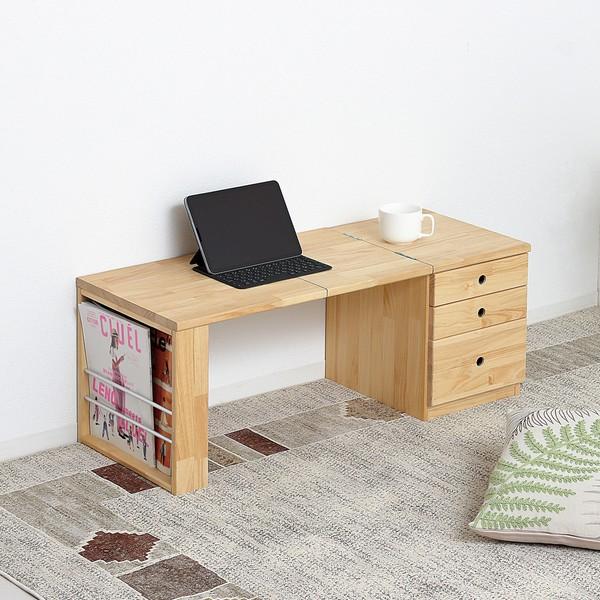 明るい色の木目が優しい文机です。現代のお部屋に似合うよう和モダンテイストで、一人暮らしのお部屋にもぴったり。天板を畳めばコンパクトサイズになります。引き出しはニーズに合わせて位置を入れ替えることが可能です。サイズ（約）：幅94.5×奥行37...