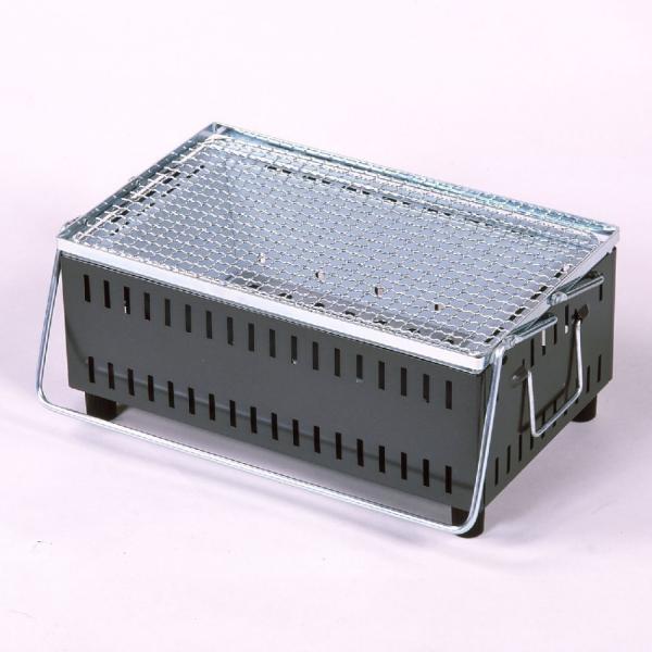 ハンドルを上げると網が簡単に移動でき、網の高さも変更可能な卓上七輪です。食材の焼きすぎ防止に便利。ハンドルを上げると網が持ち上がるので、使用中も網をとらずに炭の足しましや火力調節ができます。サイズ：（約）幅37.0×奥行き25.5×高さ16...