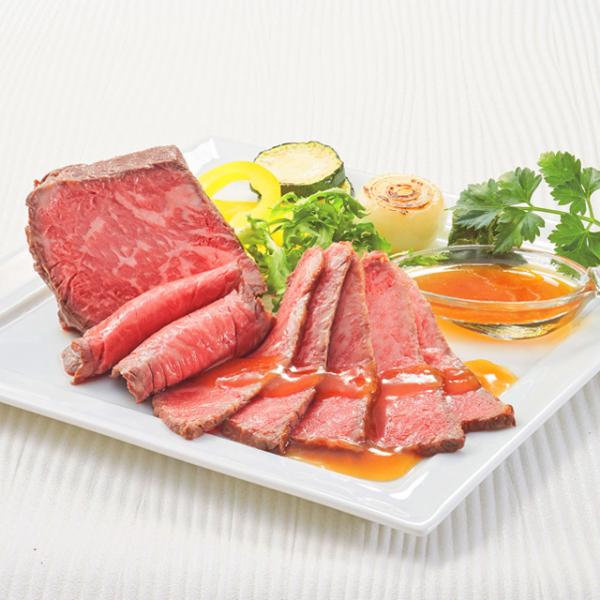 【内容量】近江牛ブロック×2個（合計300g）,ローストビーフソース20ｇ×4袋【加工方法】焼き上がりを真空パックし、瞬間冷凍【梱包サイズ】16 x 26 x 5.2 cm【配送会社】ヤマト運輸冷凍便でお届け【賞味期限】冷凍保存で出荷日より...