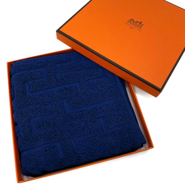 HERMES（エルメス） 【新品】エルメス ハンドタオル カレ ステアーズ