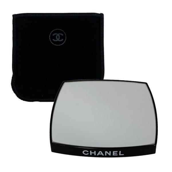 CHANEL（シャネル） 【未使用品】CHANEL両面コンパクトミラー（ベロア