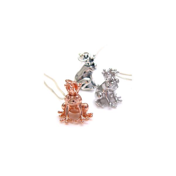 シルバーアクセサリー ペンダント・ネックレス カエルの王様 蛙・かえる 王冠 pe1596 ペンダントトップのみ