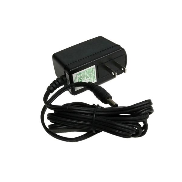 入力：AC100V〜240V 50/60Hz出力：DC5V 最大3Aコネクタ仕様：外径5.5mm×内径2.1mm本体の大きさ：9.7 x 9.4 x 3.6 cm線長：1.8mセンタープラス（シールの表記と違います）梱包：なし（傷・汚れあります）