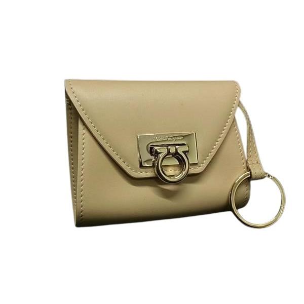 Salvatore Ferragamo フェラガモ ケース ガンチーニ パース 66 4670 ベージュ系 レザー レディース ゴールド金具 小銭入れ【本物保証】 FERRAGAMO（フェラガモ） コインケース ガンチーニ コインパース