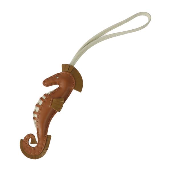 新品未使用展示品 HERMES エルメス イポ タツノオトシゴ その他小物 アニョーミロ ブラウン系(ゴールド×クラフト×クレ) バッグチャーム B刻印【本物保証】 3rboutipue_2527013007056