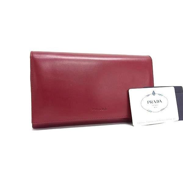 PRADA（プラダ） 長財布 M608X レザー レッド系 美品 ファッション 
