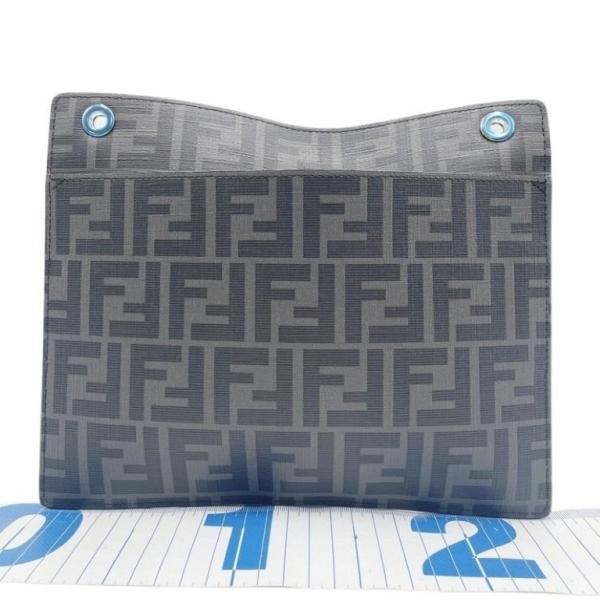 FENDI フェンディ クラッチバッグ ズッカ 7AR985 グレー系 ブラック PVC × レザー ユニセックス シルバー金具 超美品 FENDI（フェンディ） クラッチバッグ ズッカ 7AR985 PVC × レザー