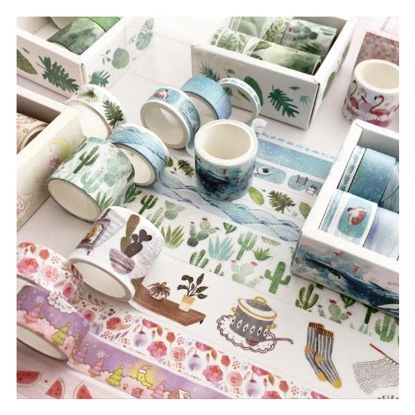 【貼ってはがせる】上質な和紙素材を採用し、絵柄ははっきりプリントされていて色褪せず、気ままにご利用いただけます。また、薄い割に柔軟性と程よい粘着力を持ち、粘着力がそこまで強くないので、貼った跡が残りにくくはがしやすいのが特徴。こだわったデコ...