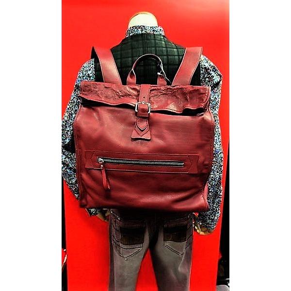 セール30％OFF インポート IO PELLE リュックサック ワイン