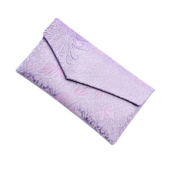 数珠袋の生地はレーヨンでの織錦です。女性用の平均サイズの数珠 略式数珠 が収納可能です。寸法：縦8.5cm*横15cm／留め具：マグネットボタン大切なお数珠を携帯するのに便利な数珠袋です。写真と柄のとり方が異なることがあります。ホーム&am...