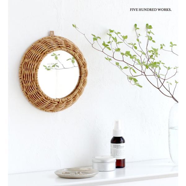 【商品名】 UTILE NAIR(ユティル ナイール) ラウンドミラー【ブランド】Creer(クレエ)【商品仕様】size：約 φ200×d40mm重量: 約 200g素材: ポリプロピレン、ポリエチレン、アイアン、アクリル原産国：中国備考...