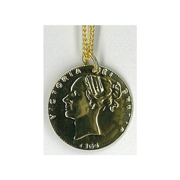 本体：真鍮　金メッキ54mm×85.5mm×3mmの専用プラスチックケース入りです。