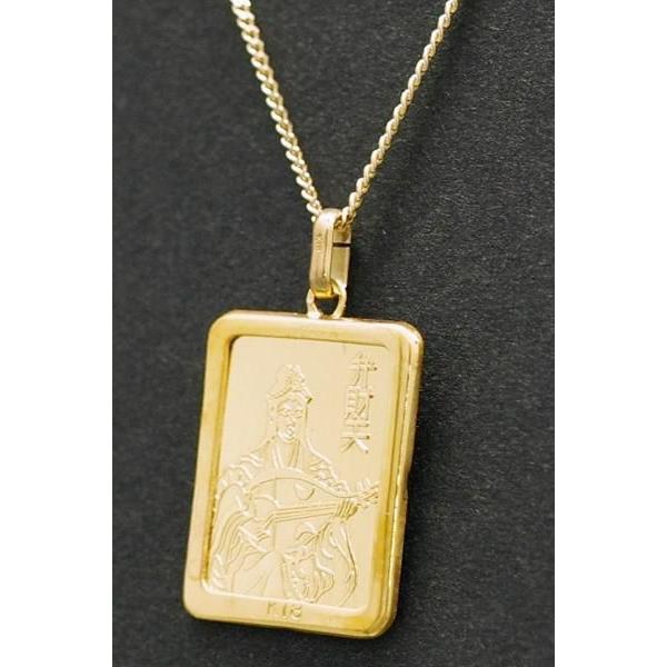 本体：SILVER（金メッキ）54mm×85.5mm×3mmの専用プラスチックケース入りです。