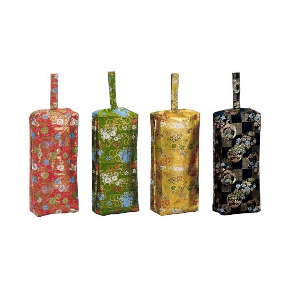 草履入れの品質：ポリエステル１００％（金銀装飾糸使用）草履入れのサイズ：約１１ｃｍ×約２６ｃｍ×約６ｃｍ※色と柄は取り合わせのため、ご指定いただけません(写真はサンプルです)※※画像は4点載っておりますが、注文数１に対して、届く商品は１点で...