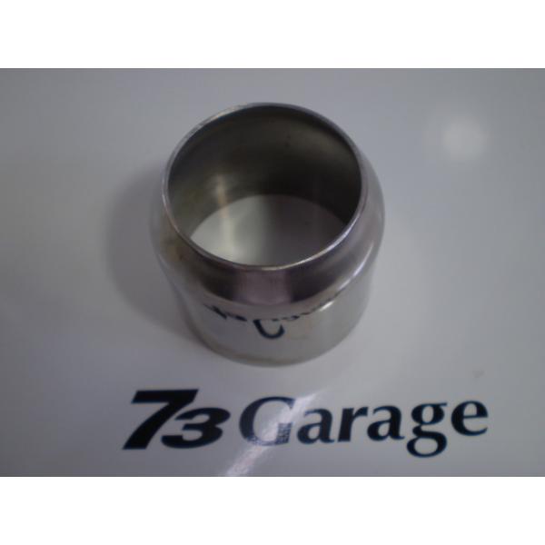 ■　マフラー用　サイズ変換　異径パイプ　■弊社オリジナル　マフラー用　サイズ変換　異径パイプＳＵＳ３０４　ｔ＝１．５ミリ　　全長　約４９ミリＩＮ　約　ＩＤ４６Φ　　ＯＵＴ　約　ＯＤ６０．５Φマフラー製作時にパイプのサイズを変更したい時に使用...