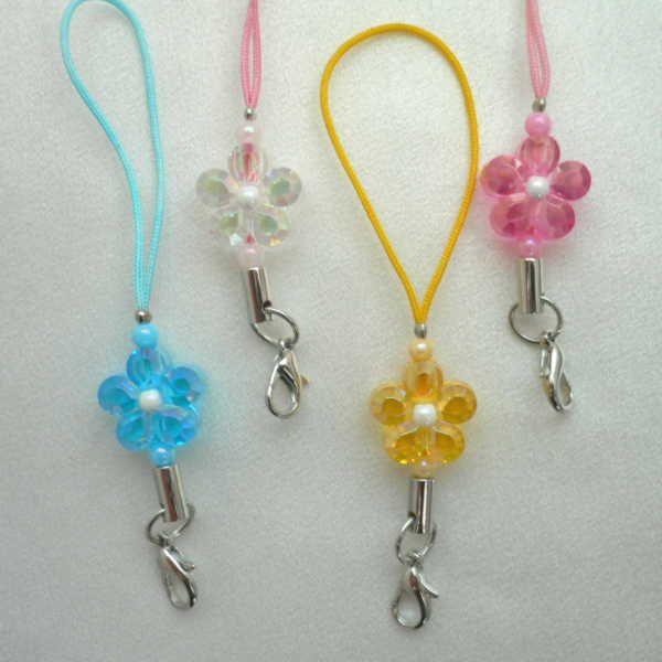 キラキラビーズ 花 ストラップ C R 7 5 3アクセサリーshop 通販 Yahoo ショッピング