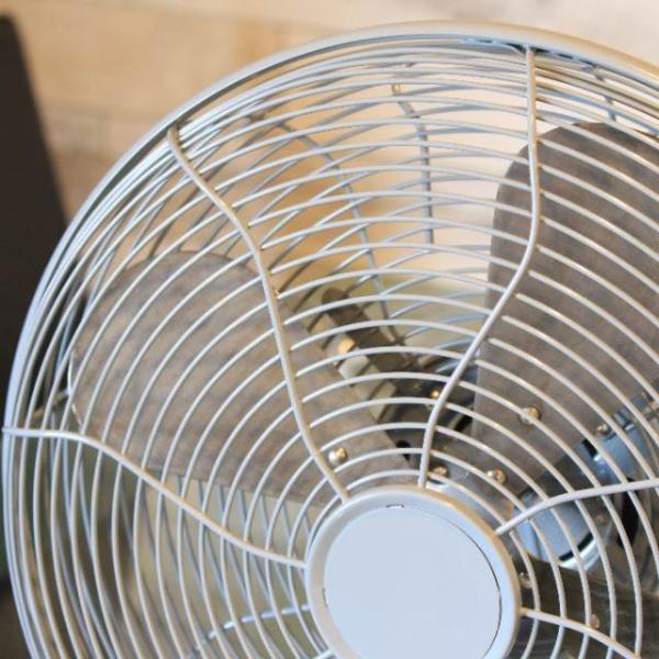 年度版ハモサレトロファンテーブル Tablefan 卓上扇風機 レトロな卓上扇風機 風量3段階 首振りのアナログでシンプルなおしゃれ扇風機 Buyee Buyee 日本の通販商品 オークションの代理入札 代理購入