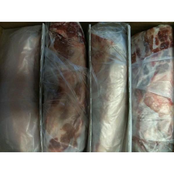 輸入　豚肩ロース　ブロック　約10ｋｇ（約2.5ｋｇ×4本）ｋｇ1,250円税別　冷凍　業務用　ヤヨイ