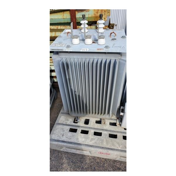 C2A【棚011204-1(2)有】トランス変圧器 100KVA 50Hz C2A【棚011204-1(2)有】トランス変圧器 100KVA 50Hz