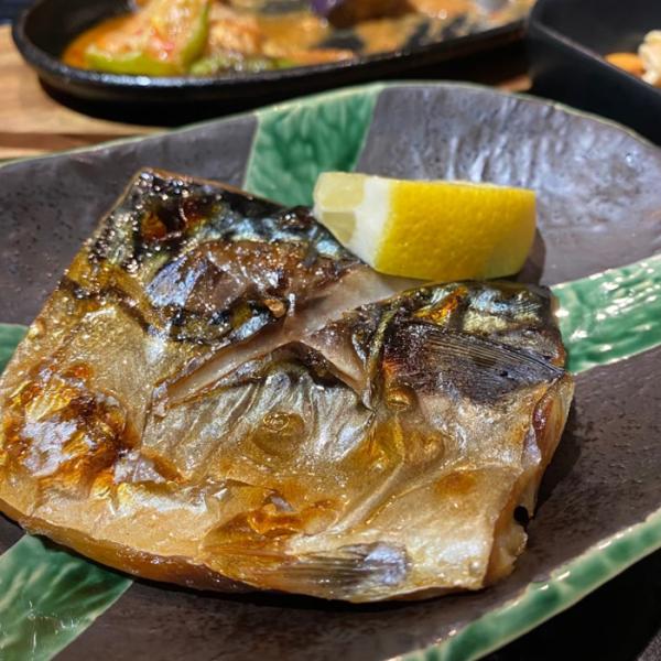 【商品名】やまご 銚子 塩さば<br>【内容量】1kg（フィレ8枚）<br>【原材料】さば（ノルウェー産又はイギリス）、食塩<br>【賞味期限】到着後約365日程度<br>【保存方法】要冷凍（...