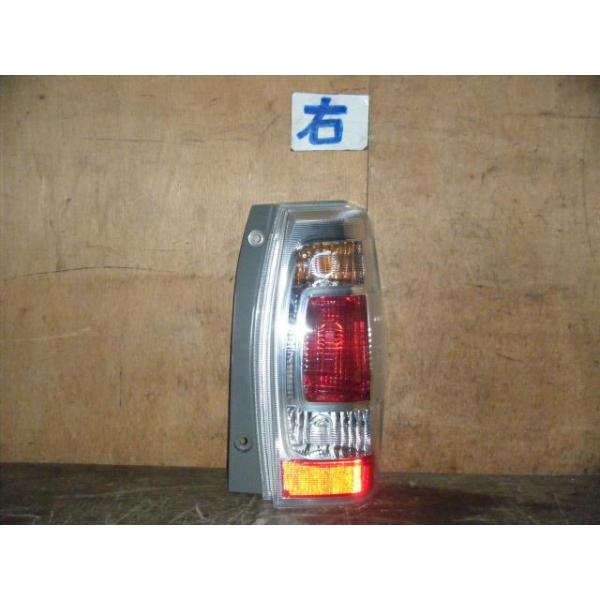 タント タントエグゼ DBA-L455S 右テールランプ ストップランプ