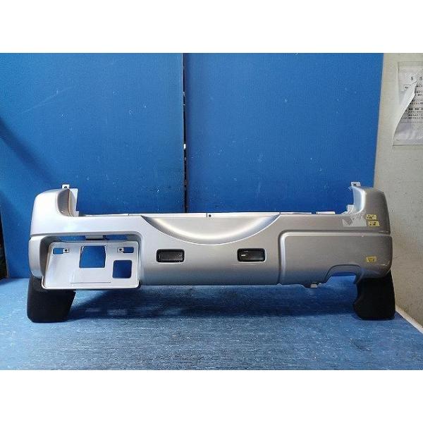 ジムニー TA-JB23W リアバンパー 純正品番71811-81AA0-799 管理番号