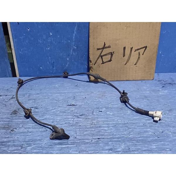 アルト DBA-HA25S 右リアABSセンサー 純正品番56310-82K00 管理番号