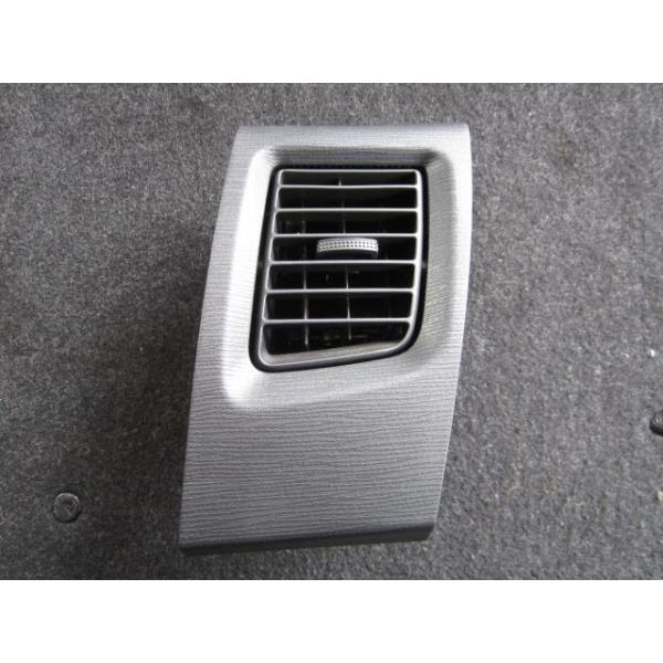 ステラ DBA-LA100F センターエアコン吹き出し口右側 　純正品番55063-B2140-B0 管理番号V8850