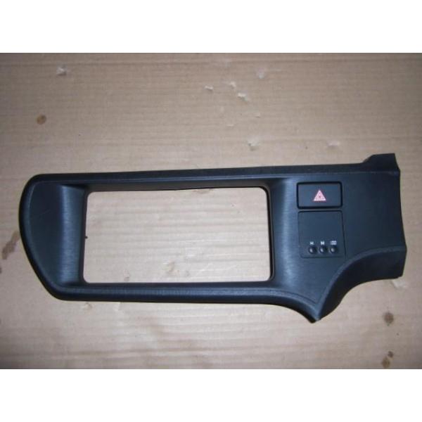 アクア DAA-NHP10 オーディオパネル 純正品番55405-52A30-C0 管理番号