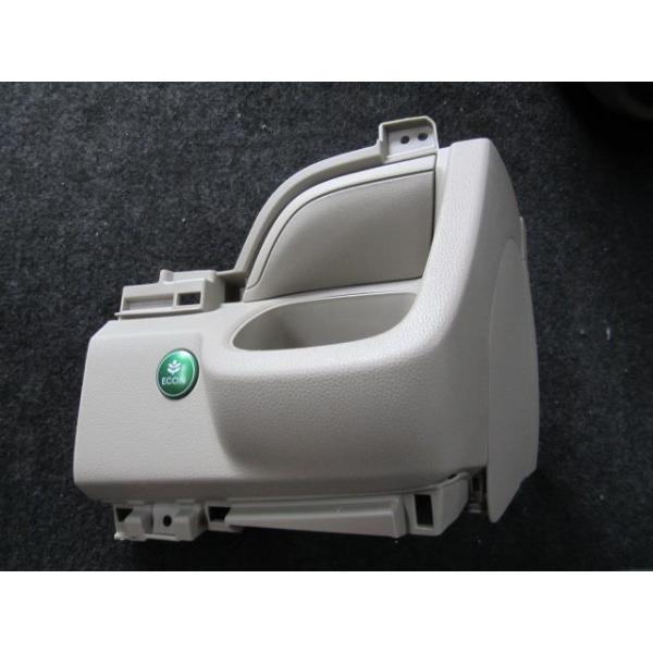 N-WGN DBA-JH1 右ドリンクホルダー 　純正品番77271-T6G-003ZA  管理番号W0271