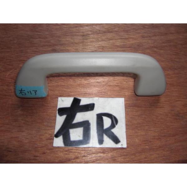 N-BOX DBA-JF1 右リアアシストグリップ 純正品番83240-SNA-A01YB 管理