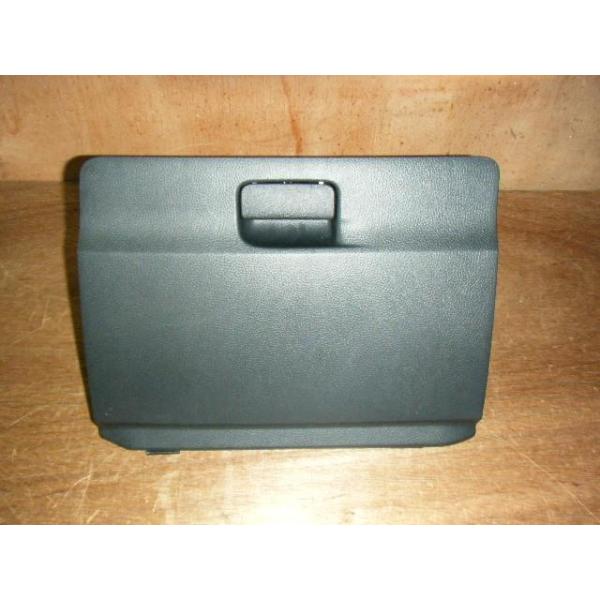 **** 商品説明を必ずご確認ください ****部品管理番号：001346801470210メーカー純正品番：29310-4A00H部品名：グローブBOX部品区分：リサイクル品管理品番：U4252車名：モコ車両タイプ名：5ドアハッチバック通...