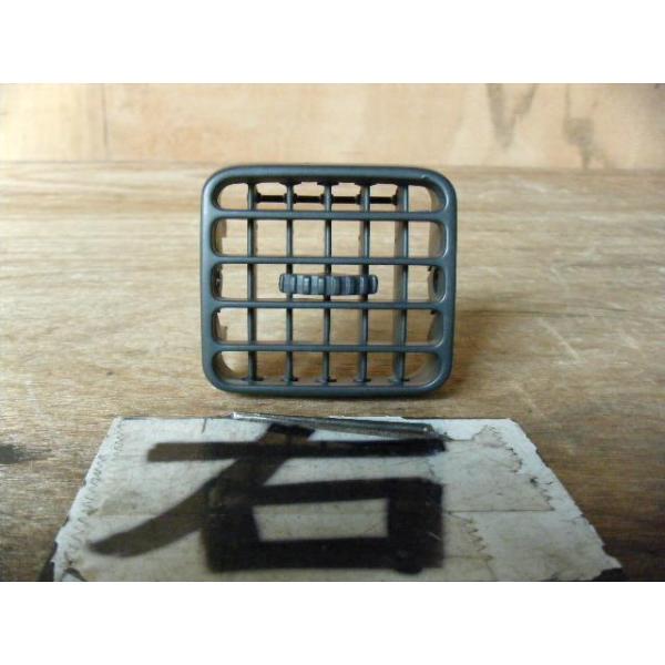 専用出品 アクティ GBD-HA7 右エアコン吹き出し口 純正品番77620-S2R-003ZB 管理