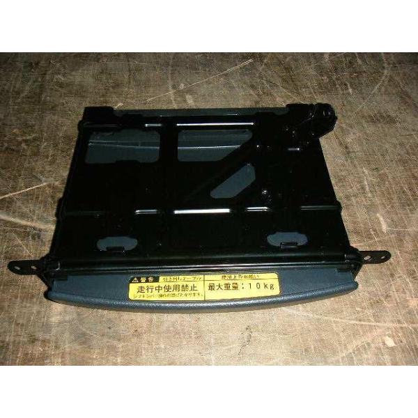 プロボックス DBE-NCP50V 中央引き出しテーブル 純正品番55601 プロボックス DBE-NCP50V 中央引き出しテーブル 純正品番55601