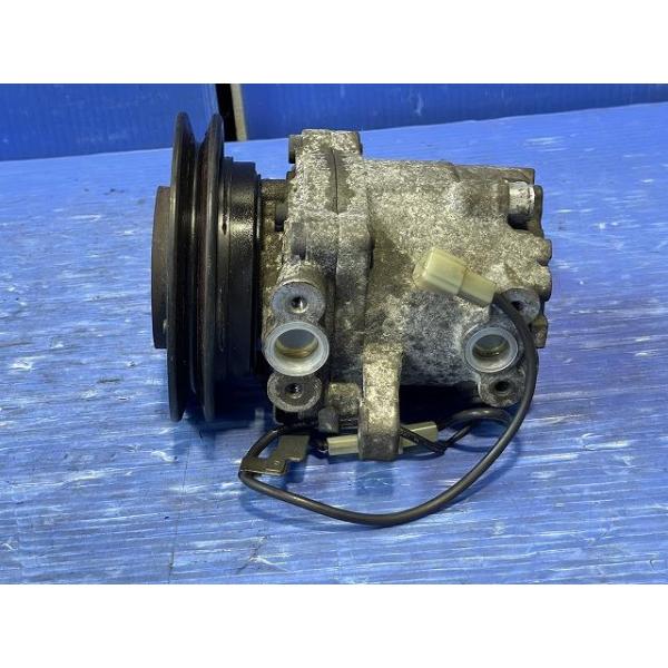 エッセ DBA-L235S エアコンコンプレッサー A/C AC 純正品番88320-B2030