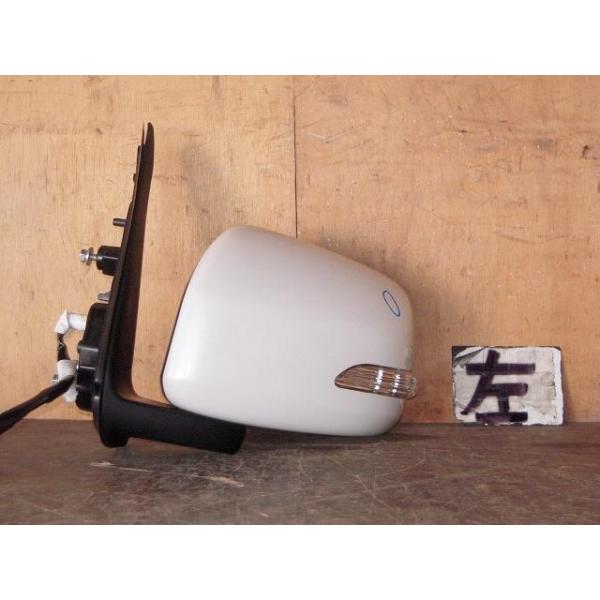 ミラ（ダイハツ） ミラココア DBA-L675S 左ドアミラー カラー番号W24 