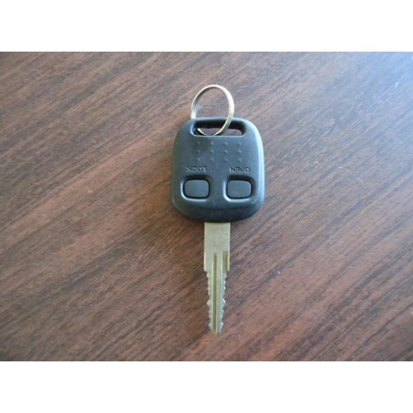 プレオ TA-RA1 キーレスリモコン 純正品番57497KE010 管理番号L3557