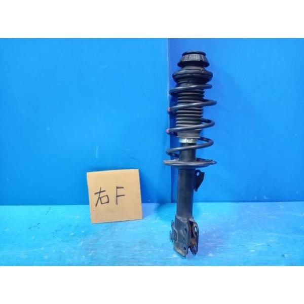 アクアDAA-NHP10 純正サスペンション ストラットショックアブソーバー a-p-s-akae_220813000150110