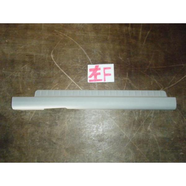 ムーヴ DBA-LA150S 左フロントスカッフプレート 　純正品番67914-B2190-E0 管理番号AA7358