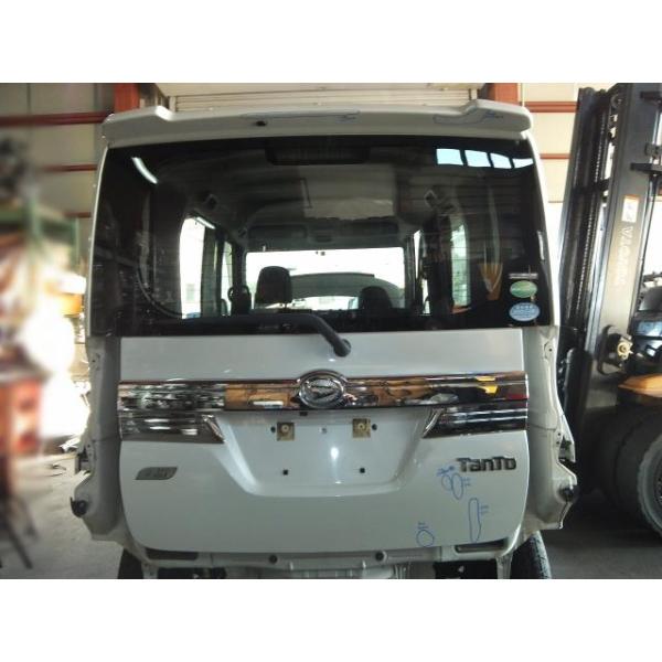 にゃんき ダイハツ 純正 タント 《 LA600S 》 バックドア 67005-B2D10-C0 P31400