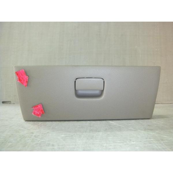 **** 商品説明を必ずご確認ください ****部品管理番号：240607000170210メーカー純正品番：77511-TTA-003ZA部品名：グローブBOXメーカー代替品番：77512-TTA-003ZA部品区分：リサイクル品管理品番...