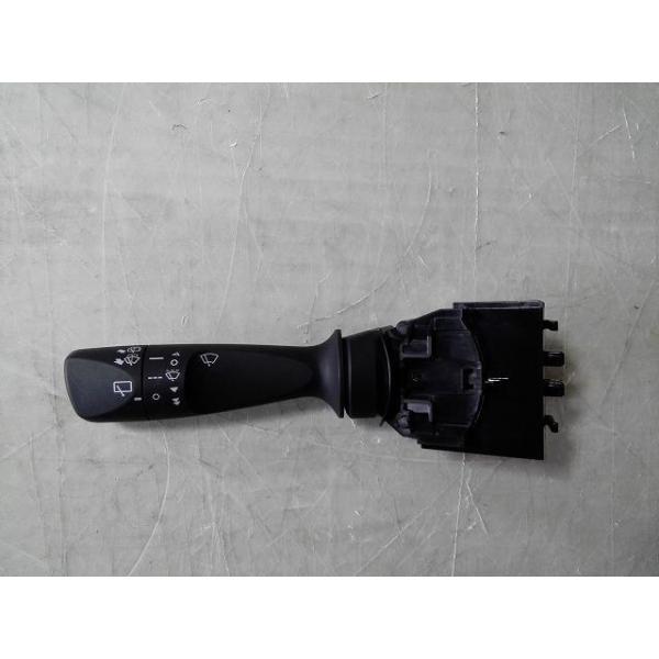 タント 6BA-LA650S ワイパースイッチ 　純正品番84652-B2190 管理番号AC3990